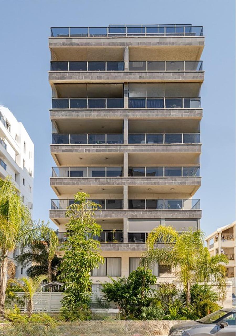 Balfour Sea View City Center 나하리야 외부 사진
