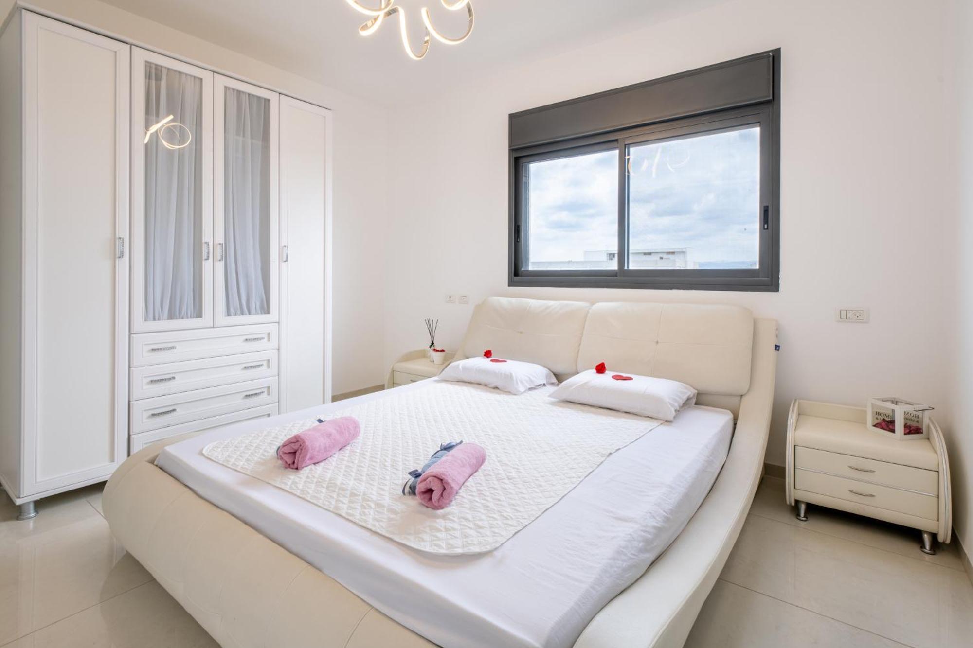 Balfour Sea View City Center 나하리야 외부 사진