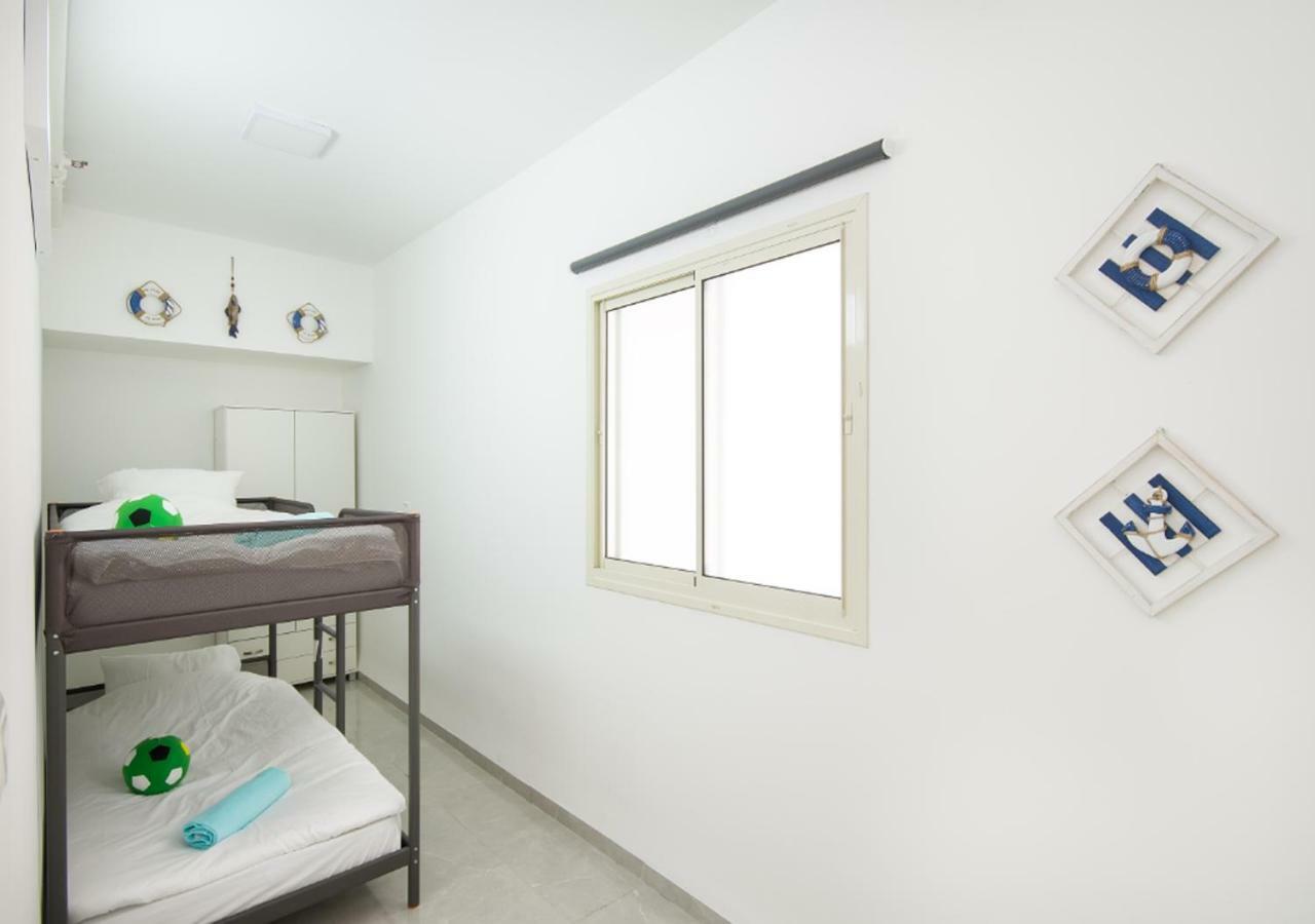 Balfour Sea View City Center 나하리야 외부 사진