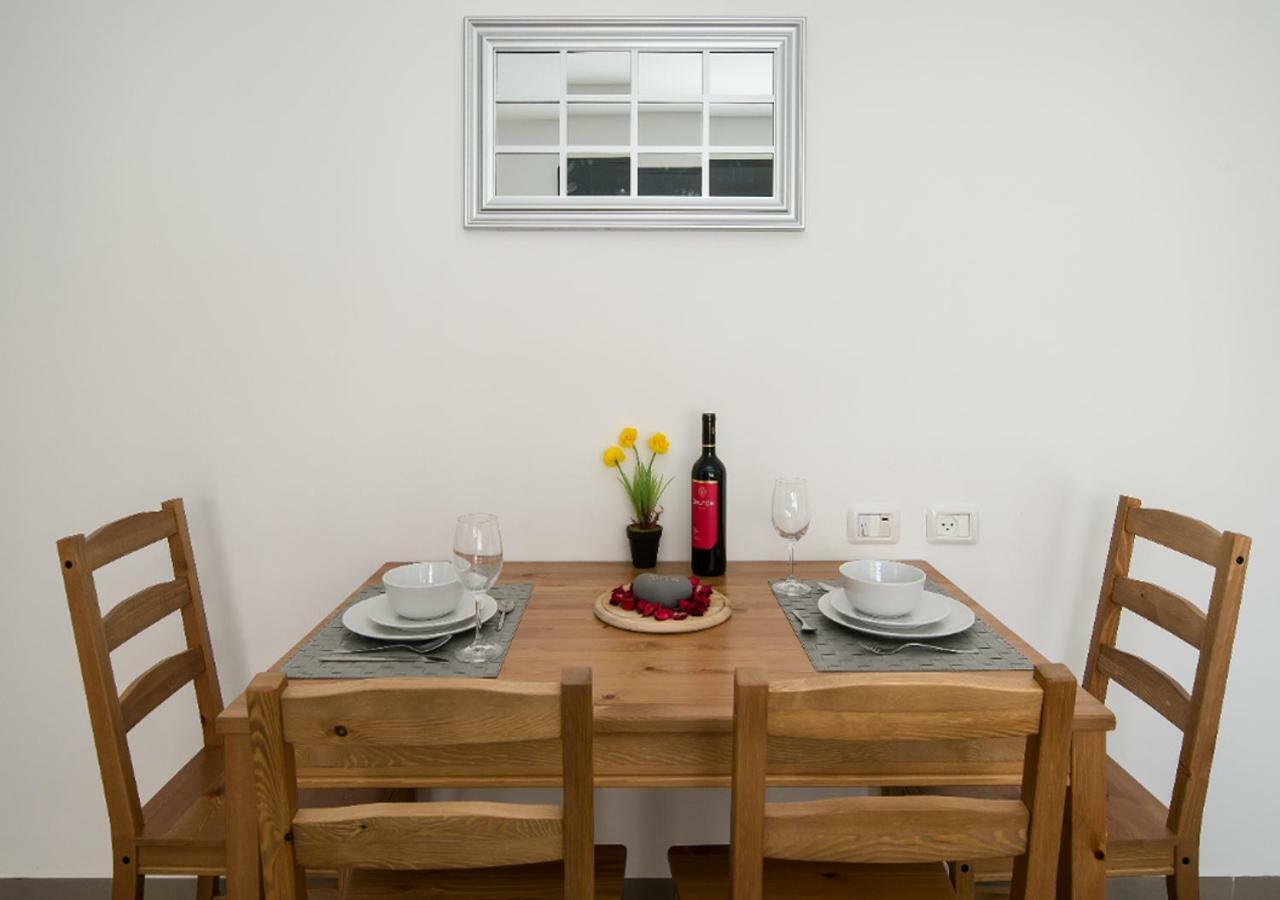 Balfour Sea View City Center 나하리야 외부 사진