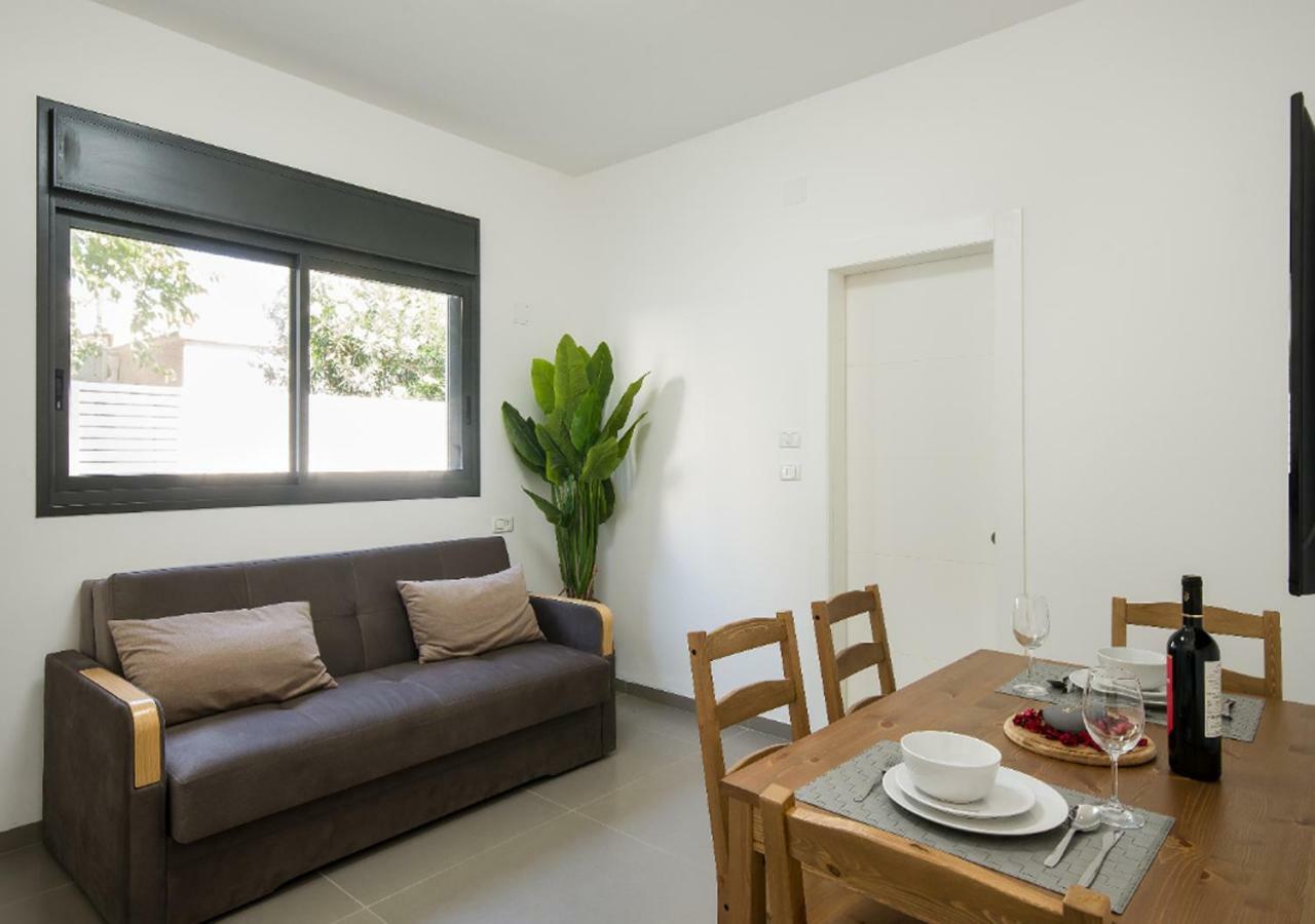Balfour Sea View City Center 나하리야 외부 사진